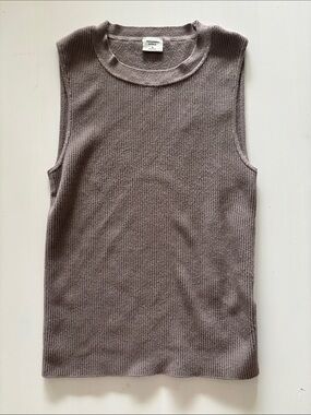 Abercrombie & Fitch Ribbed Sleeveless Tank Top in Taupe